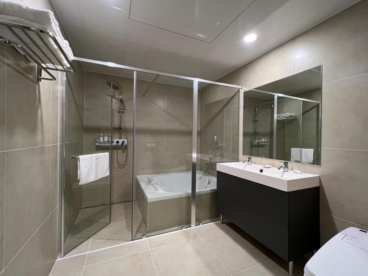 Jinhae Intercity Hotel Changwon Buitenkant foto