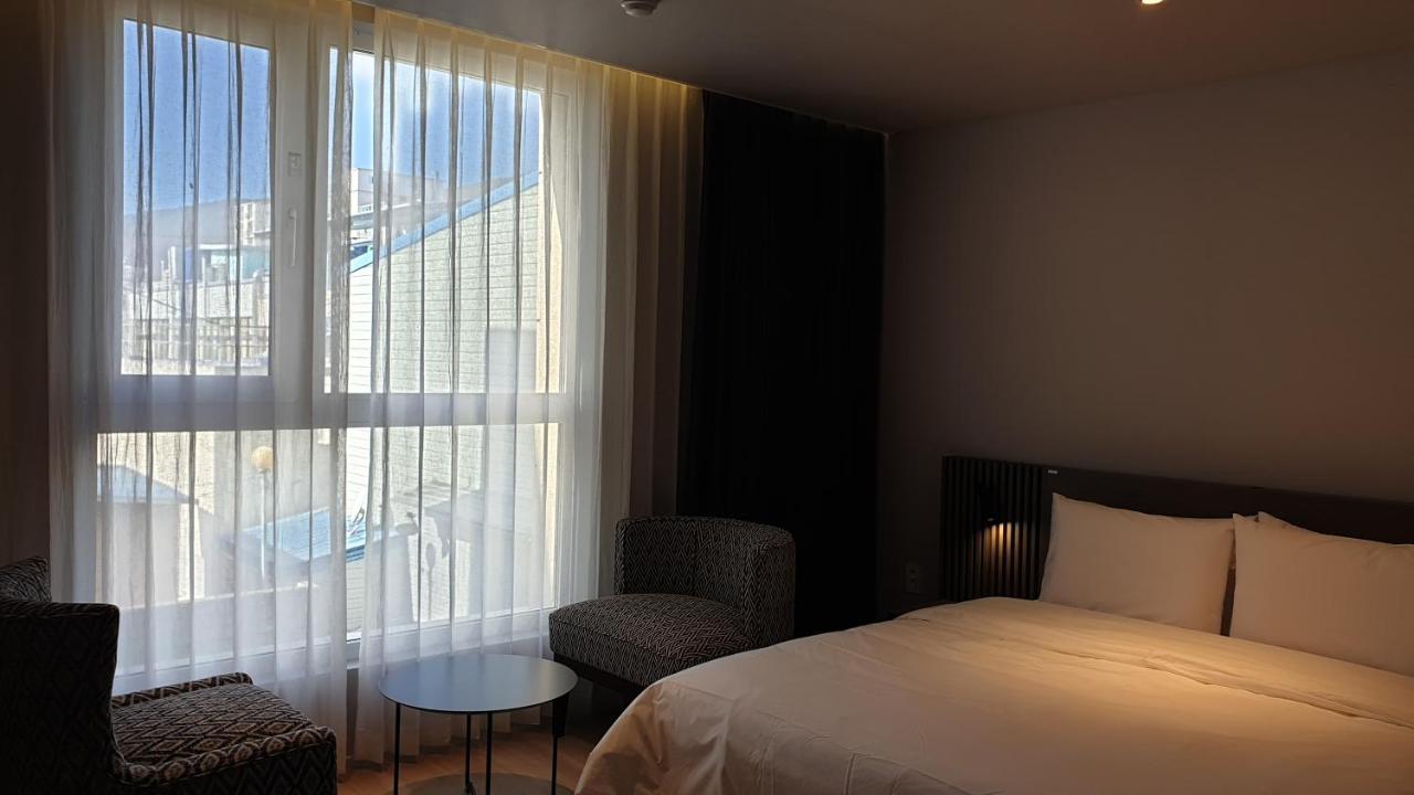 Jinhae Intercity Hotel Changwon Buitenkant foto
