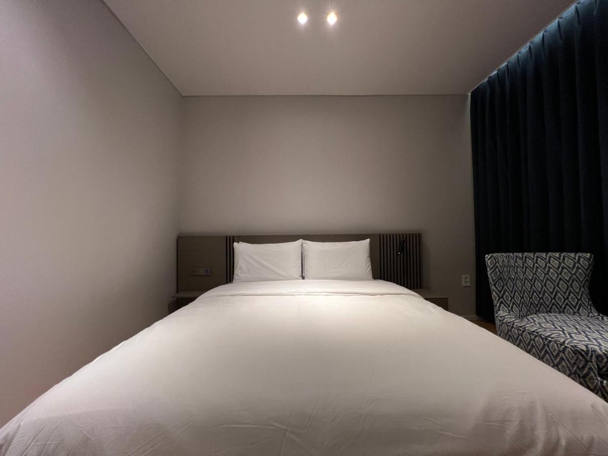 Jinhae Intercity Hotel Changwon Buitenkant foto