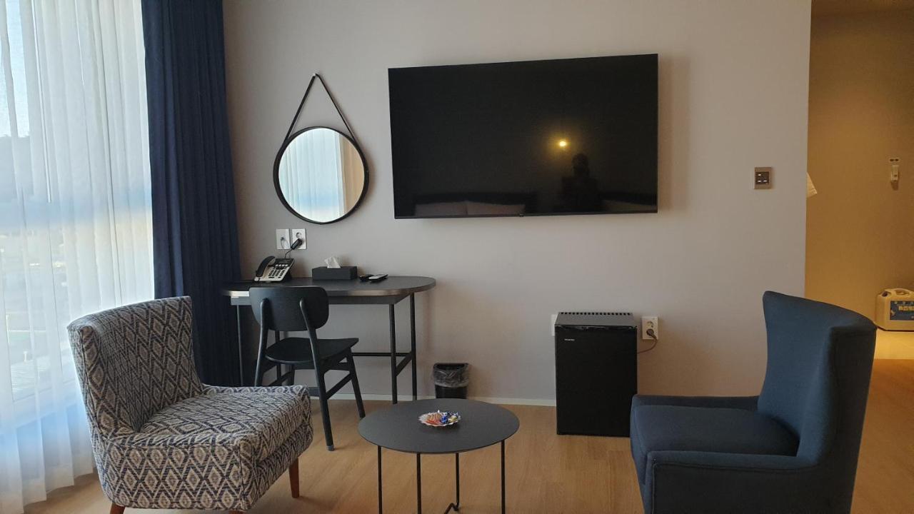 Jinhae Intercity Hotel Changwon Buitenkant foto
